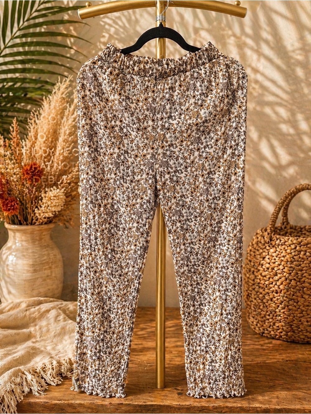 Women’s Floral Smocked Waist Pants - Brown